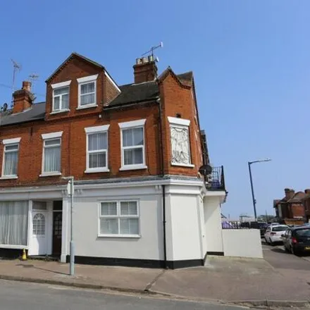 Buy this 3 bed townhouse on Manning Road in Felixstowe, IP11 2AZ