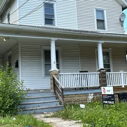 Buy this 3 bed duplex on Nnp in Salem, Salem County
