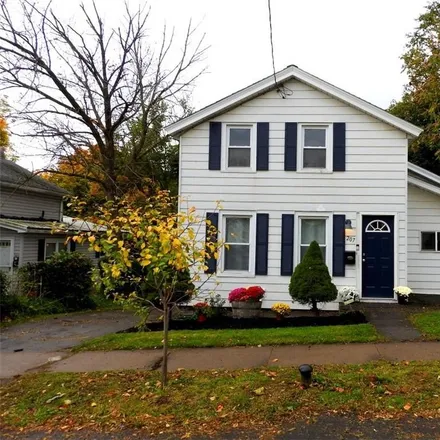 Buy this 3 bed house on 207 Pharis Street in City of Syracuse, NY 13204