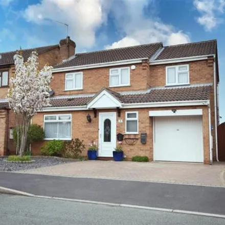 Rent this 4 bed house on Crest Close in Stretton, DE13 0GW