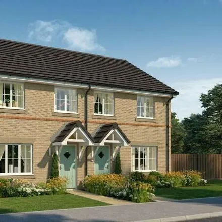 Buy this 3 bed duplex on Oak Road in Halstead, CO9 1LX
