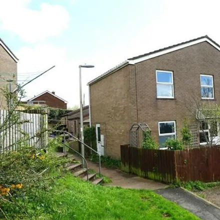 Buy this 3 bed duplex on unnamed road in Uffculme, EX15 3EN