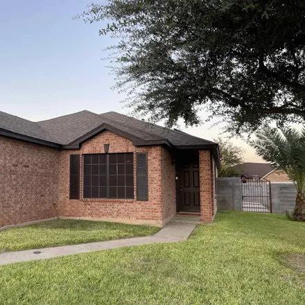 Image 1 - 101 Jacales, Laredo, TX 78045, USA - House for rent