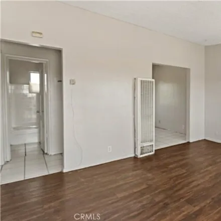 Image 5 - 92nd & Compton, East 92nd Street, Los Angeles, CA 90002, USA - House for sale