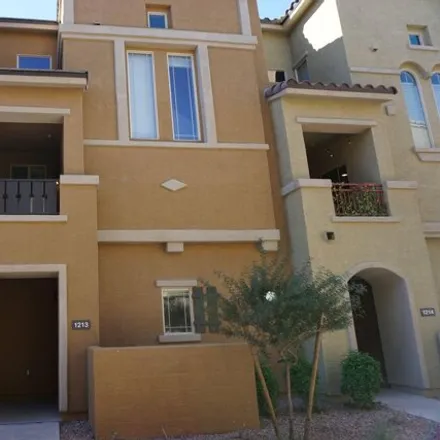Rent this 2 bed house on Juniper Avenue in Gilbert, AZ 85233