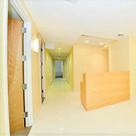 Rent this 8 bed condo on 800 2nd Avenue in New York, NY 10017