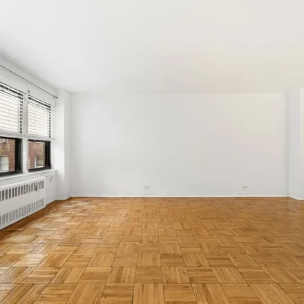Rent this 1 bed apartment on 590 3rd Avenue in New York, NY 10016