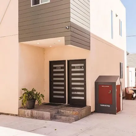 Rent this 4 bed apartment on 1189 West 24th Street in Los Angeles, CA 90007