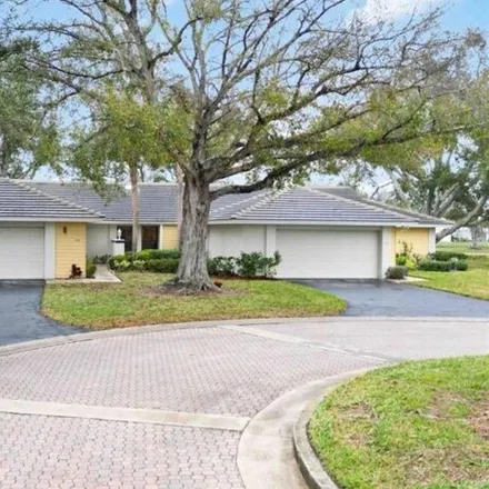Buy this 3 bed house on 339 Pembroke Ln S # 228 in Venice, Florida