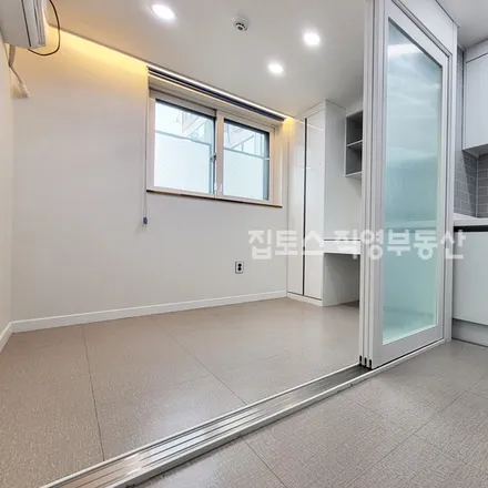 Rent this 2 bed apartment on 서울특별시 관악구 봉천동 1575-13