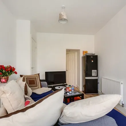 Image 2 - Waldeck Road, Bulwell, NG5 2AF, United Kingdom - Apartment for rent