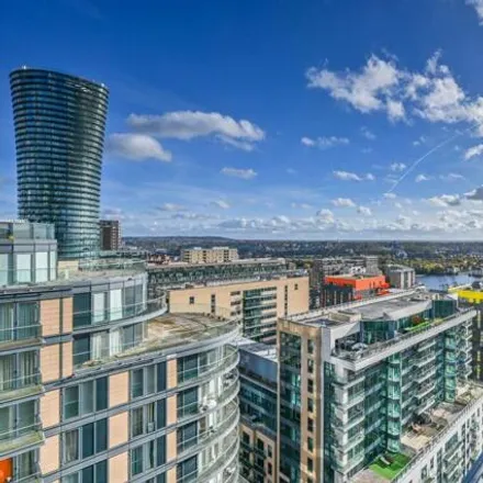 Image 9 - Duckman Tower, 3 Lincoln Plaza, Millwall, London, E14 9AN, United Kingdom - Apartment for sale