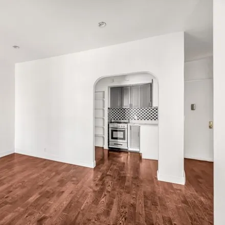 Image 6 - 339 East 82nd Street, New York, NY 10028, USA - Townhouse for sale