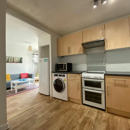 Rent this 5 bed apartment on Sheridan Close in Winchester, SO22 4EB