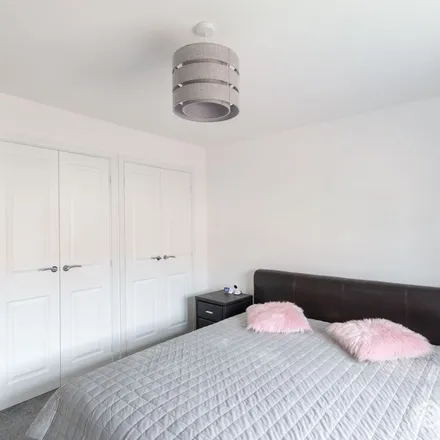 Rent this 4 bed apartment on Harper Place in City of Edinburgh, EH17 8ZQ