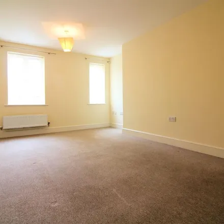 Rent this 1 bed apartment on Green End in Aylesbury, HP20 2SA