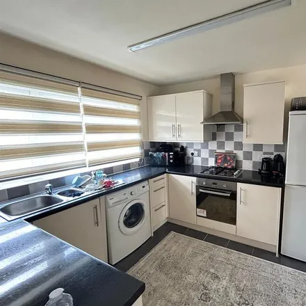 Image 4 - 14 Ruskin Walk, Lower Edmonton, London, N9 9DT, United Kingdom - Townhouse for rent