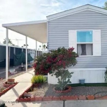 Buy this studio apartment on 4th Street in Glendale, AZ 85302
