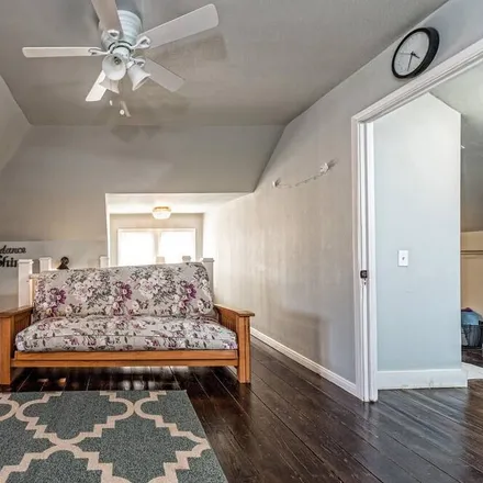 Rent this 5 bed house on Waco