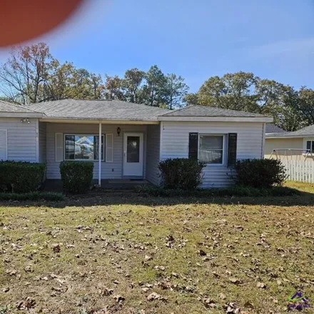 Buy this 3 bed house on 261 Sunset Drive in Warner Robins, GA 31088