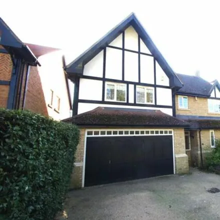 Rent this 5 bed house on Rufford Close in Rounton, WD17 4UU