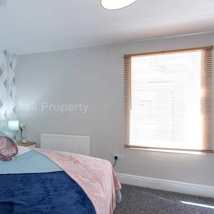 Rent this 1 bed room on William IV in Spencer Street, Mansfield Woodhouse