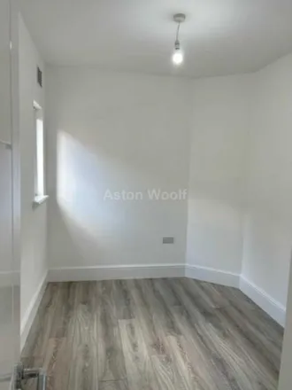 Image 4 - Whittier Road, Nottingham, NG2 4AT, United Kingdom - Apartment for rent