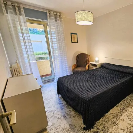 Rent this 1 bed apartment on Saint-Mandrier-sur-Mer in Place des Résistants, 83430 Saint-Mandrier-sur-Mer