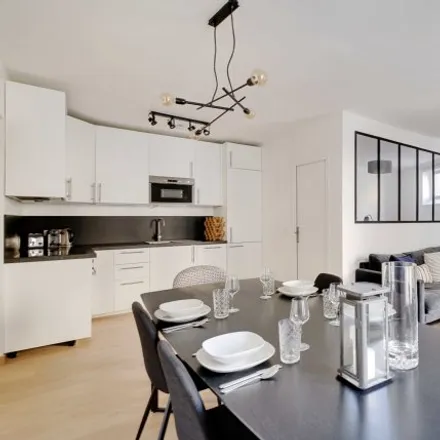 Rent this 2 bed apartment on Paris in 17th Arrondissement, FR