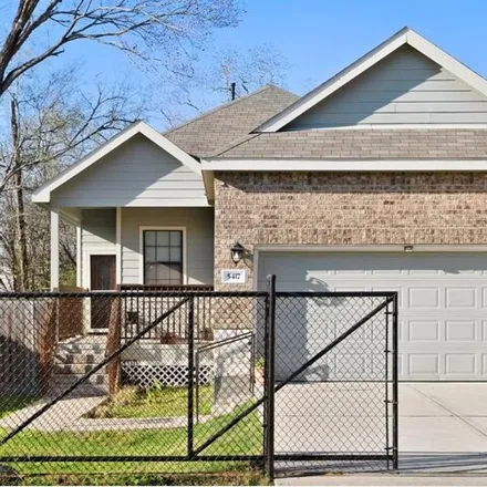 Buy this 3 bed house on 5441 Groveton Street in Houston, TX 77033