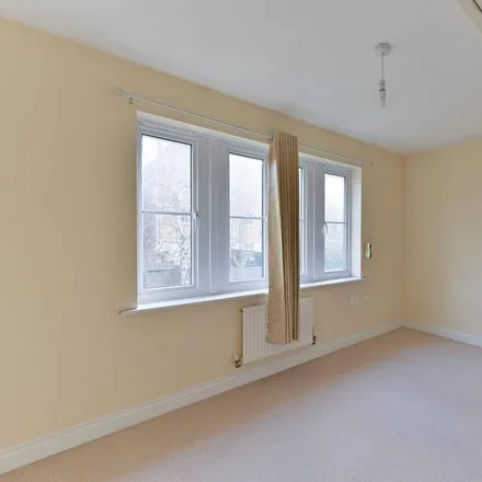Image 4 - Sparkes Close, London, BR2 9GE, United Kingdom - Townhouse for rent
