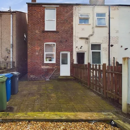Rent this 2 bed house on 342 Derby Road in Birdholme, S40 2ET