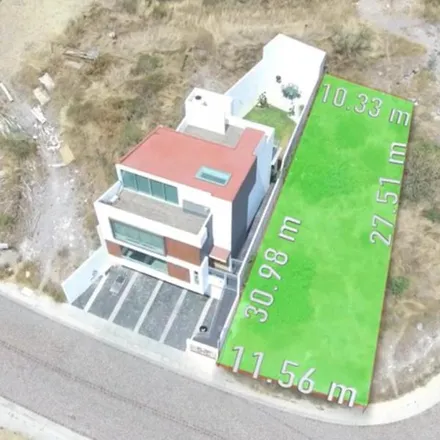 Rent this studio house on Calle Lago Agua Brava in 76100 Juriquilla, QUE