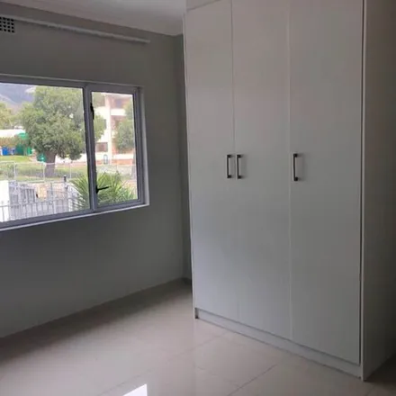 Image 2 - Quebec Road, Camps Bay, Cape Town, 8005, South Africa - Apartment for rent