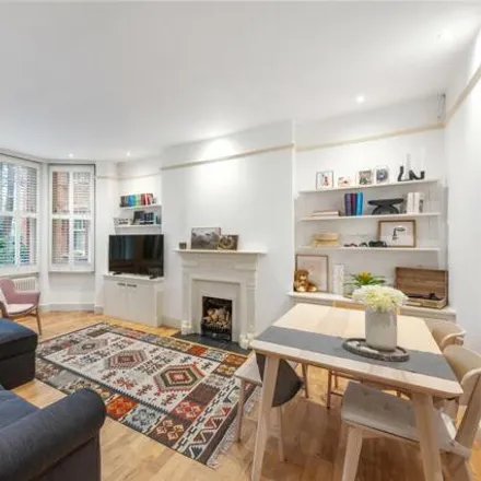 Buy this 2 bed apartment on Sutton Court in London, W4 3EE