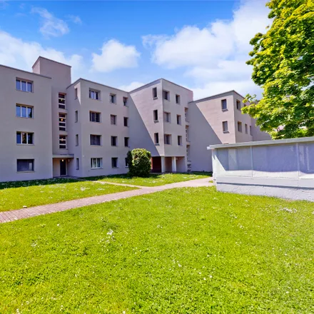 Rent this 2 bed apartment on Neugutstrasse 24 in 8102 Oberengstringen, Switzerland