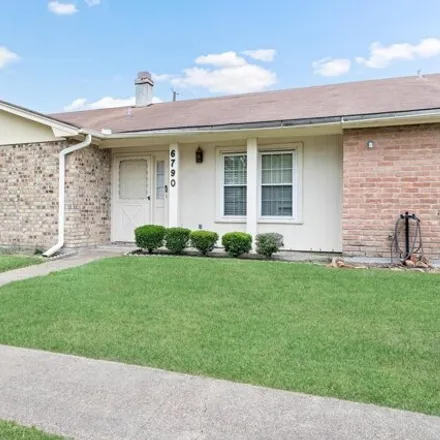 Image 1 - 6798 Marshall Place Drive, Beaumont, TX 77706, USA - House for sale