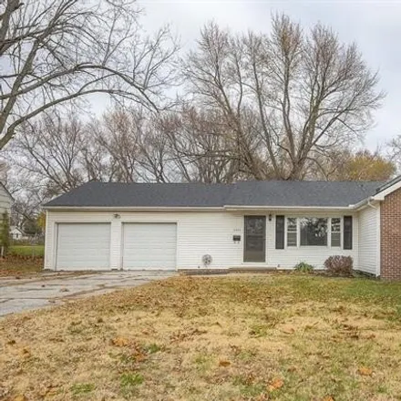 Buy this 3 bed house on 7938 East 87th Street in Raytown, MO 64138