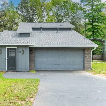 Buy this 3 bed house on 698 Kathleen Court in Niceville, FL 32578