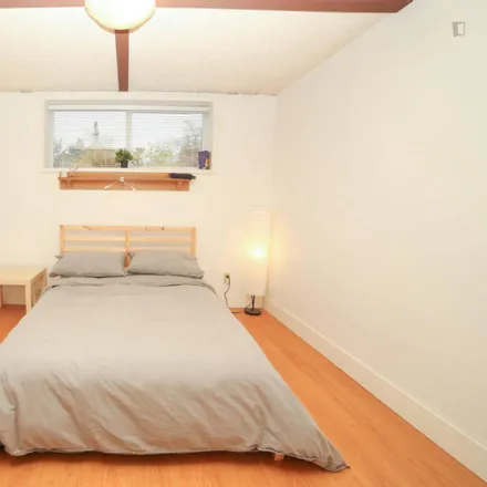 Image 1 - West 42nd Avenue, Vancouver, BC, Canada - Room for rent