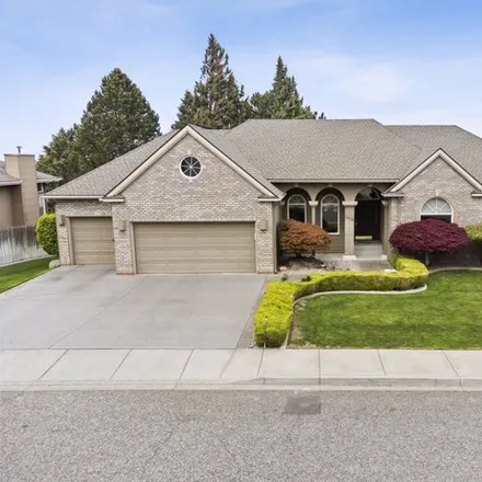 Buy this 4 bed house on 3442 West 42nd Place in Kennewick, WA 99337