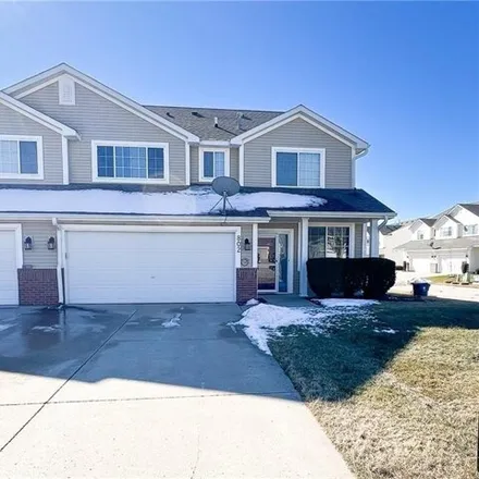 Buy this 2 bed house on 717 White Oak Lane in Waukee, IA 50263