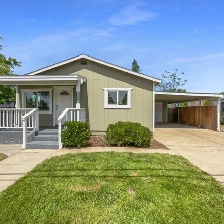 Buy this 3 bed house on 1025 Enwood Road in Roseville, CA 95678