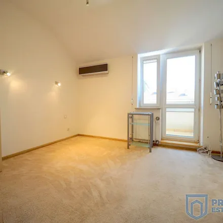 Rent this 4 bed apartment on Zygmunta Starego in 30-148 Krakow, Poland
