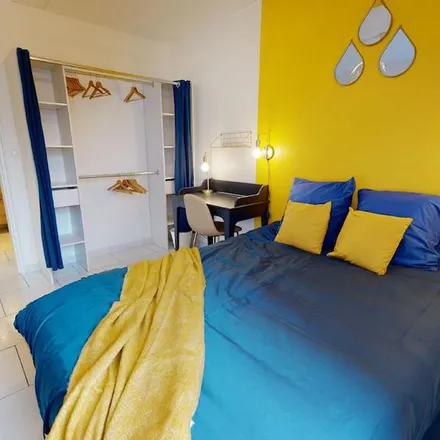 Rent this 4 bed apartment on 9 Impasse de l'Azur in 31100 Toulouse, France
