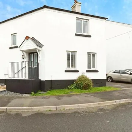 Buy this 4 bed duplex on Roseworthy Road in Shortlanesend, TR4 9RR