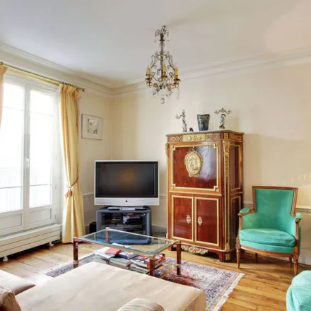 Rent this 5 bed apartment on 30 Rue Lepic in 75018 Paris, France