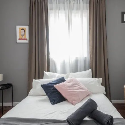 Rent this 11 bed room on Cento El Alquimista in Calle de la Magdalena, 28012 Madrid