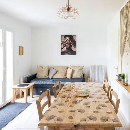 Rent this 2 bed house on Ondres in Avenue de la Plage, 40440 Ondres