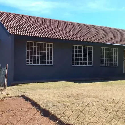 Image 4 - Kgatelopele Ward 2, Kgatelopele Local Municipality, ZF Mgcawu District Municipality, South Africa - Townhouse for rent
